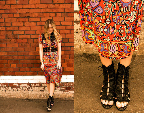 Temper a whimsical print with cool-girl footwear for an unexpected seasonal style.
Photo courtesy of Lookbook.nu
Temper a whimsical print with cool-girl footwear for an unexpected seasonal style.
Photo courtesy of Lookbook.nu