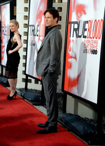 Stephen Moyer posed for the cameras with his lady close by.
Stephen Moyer posed for the cameras with his lady close by.