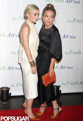 Mary-Kate Olsen and Ashley Olsen posed on the red carpet of the Fresh Air Fund's Spring Gala in NYC.
Mary-Kate Olsen and Ashley Olsen posed on the red carpet of the Fresh Air Fund's Spring Gala in NYC.