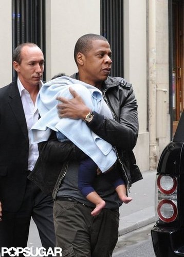 Jay-Z, Beyoncé, and Baby Blue Take Paris Together Jay-Z, Beyoncé, and Baby Blue Take Paris Together