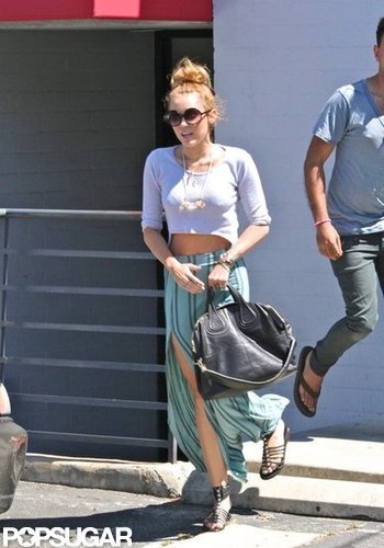 Miley Cyrus pictured wearing her Neil Lane engagement ring.
Miley Cyrus pictured wearing her Neil Lane engagement ring.
