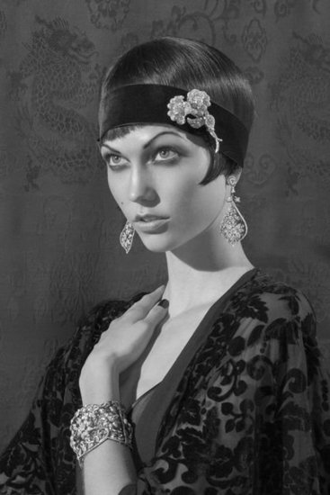 Karlie Kloss Has Some Flapper Fun Channelling The Artist Karlie Kloss Has Some Flapper Fun Channelling The Artist