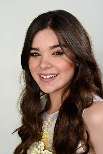 Ashley, January, and Young Hollywood Have an Award-Worthy Night Ashley, January, and Young Hollywood Have an Award-Worthy Night