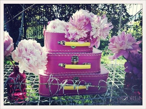 Peonies are my favorite flower ever! They are whimsical while still being modern and chic.
Peonies are my favorite flower ever! They are whimsical while still being modern and chic.