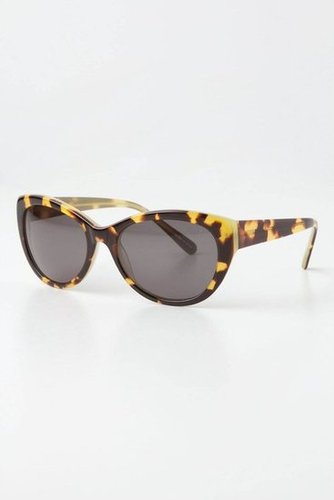 The perfect cat-eye shape to glam up your by-the-beach gear.
Anthropologie Overheard Shades ($38)
The perfect cat-eye shape to glam up your by-the-beach gear.
Anthropologie Overheard Shades ($38)