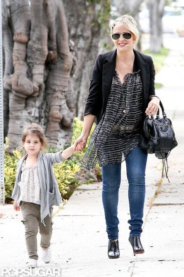 Sarah Michelle Gellar and Charlotte Prinze dressed in neutral shades.
Sarah Michelle Gellar and Charlotte Prinze dressed in neutral shades.