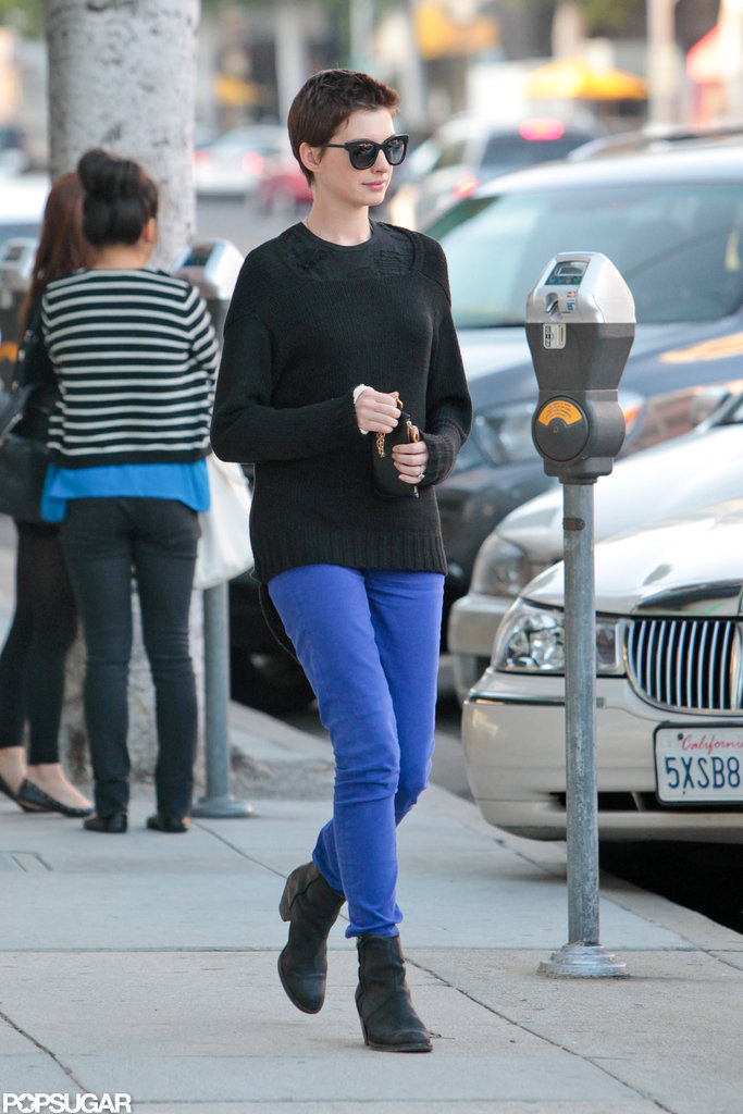 Anne Hathaway wore bright blue pants in Beverly Hills.
Anne Hathaway wore bright blue pants in Beverly Hills.