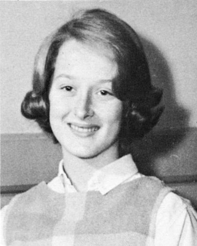 Even as a teen, it's the same Meryl.
Source: Seth Poppel/Yearbook Library
Even as a teen, it's the same Meryl.
Source: Seth Poppel/Yearbook Library