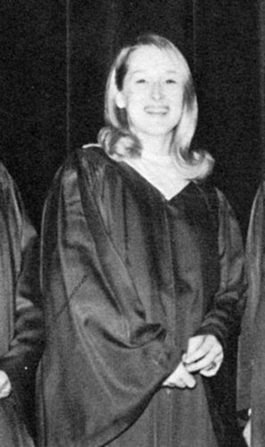 Meryl smiled in her graduation gown.
Source: Seth Poppel/Yearbook Library
Meryl smiled in her graduation gown.
Source: Seth Poppel/Yearbook Library