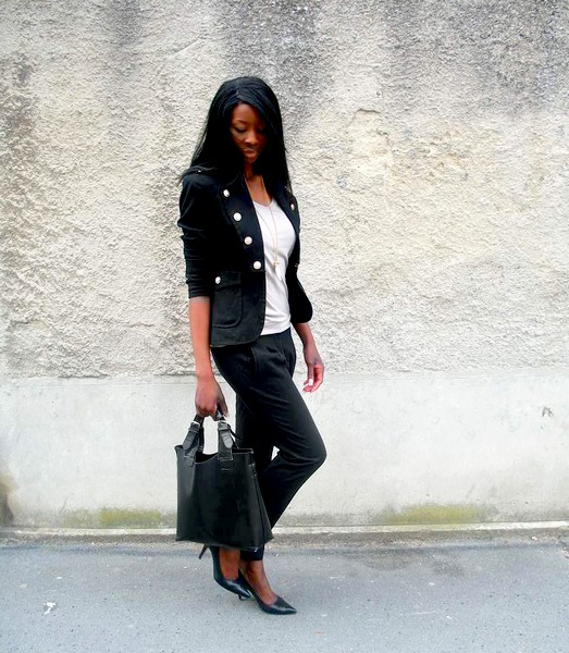 http://stylesbyassitan.blogspot.fr/2012/06/mrs-officer.html