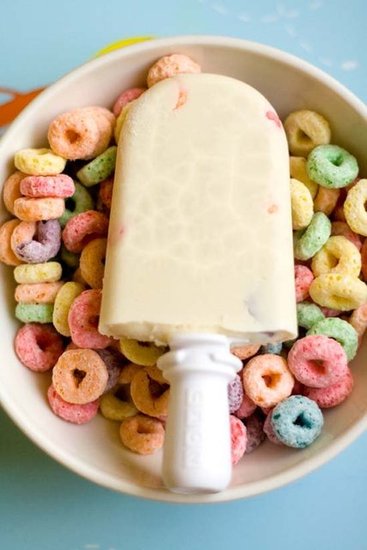 Cereal and Milk Popsicles Cereal and Milk Popsicles