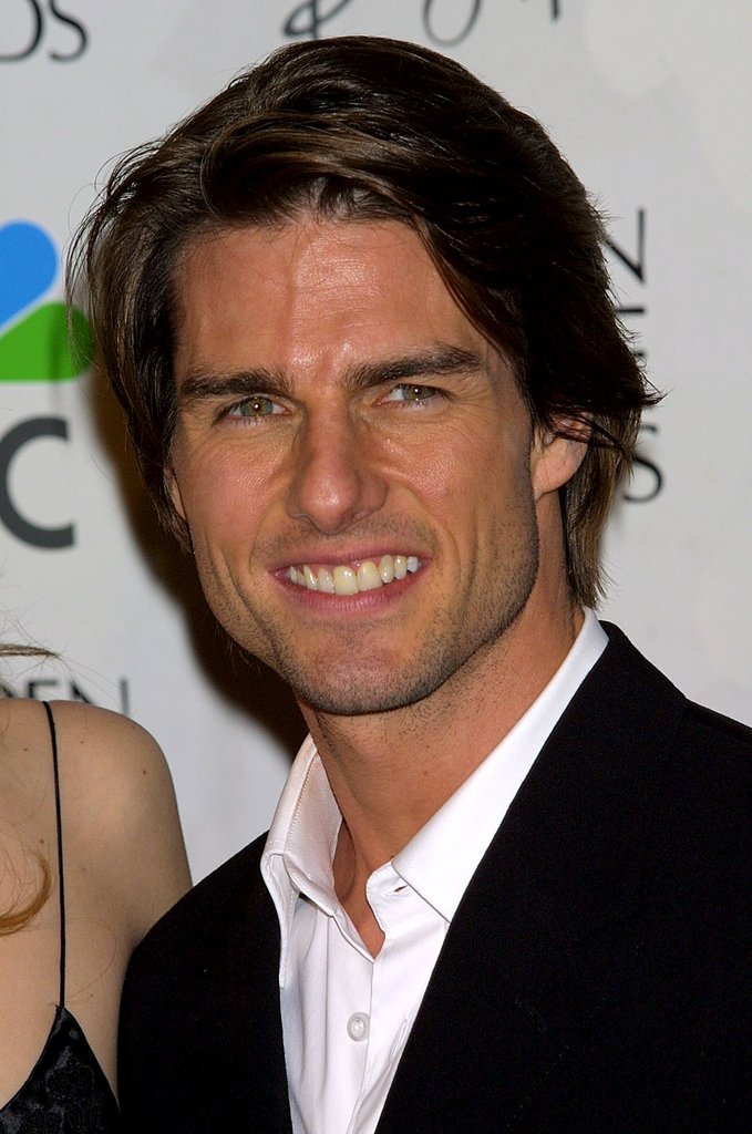 Tom Cruise looked happy at the Golden Globes in January 2001.
Tom Cruise looked happy at the Golden Globes in January 2001.