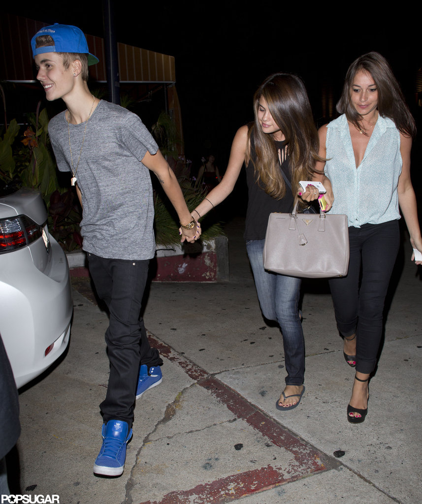 Justin and Selena Step Out Holding Hands Amid Breakup Rumors Justin and Selena Step Out Holding Hands Amid Breakup Rumors