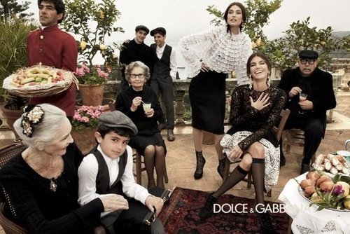 Pulling from traditional Italian scenery, we wish we were a part of the Dolce & Gabbana famiglia.
Pulling from traditional Italian scenery, we wish we were a part of the Dolce & Gabbana famiglia.
