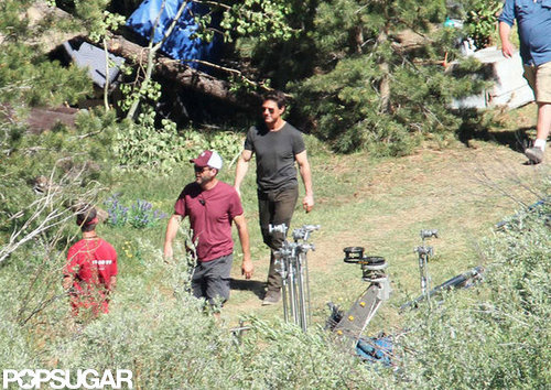 Tom Cruise had a smile on his face on the Oblivion set in CA.
Tom Cruise had a smile on his face on the Oblivion set in CA.
