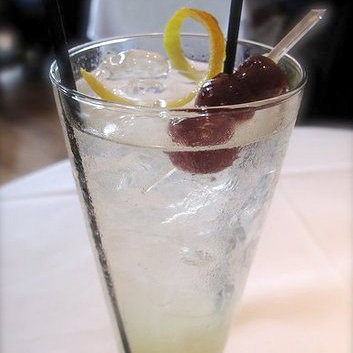 French 75 Cocktail Recipe For Bastille Day