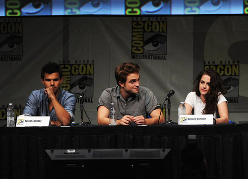 All the Stars at Comic-Con! All the Stars at Comic-Con!