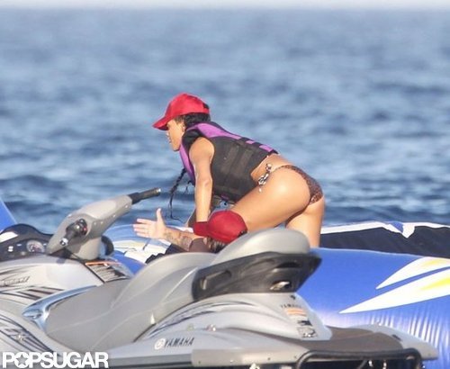 Bikini-Clad Rihanna Lets Loose on a Luxury Cruise Bikini-Clad Rihanna Lets Loose on a Luxury Cruise