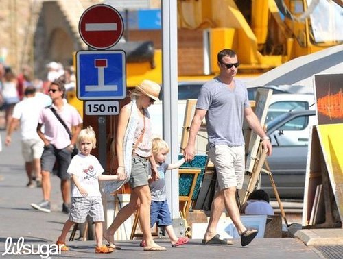 Liev Schreiber and Naomi Watts took a family vacation in the South of France with their sons, Sasha and Kai, on Sunday.
Liev Schreiber and Naomi Watts took a family vacation in the South of France with their sons, Sasha and Kai, on Sunday.