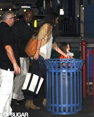 Katie Holmes and her daughter Suri Cruise were out in NYC.
Katie Holmes and her daughter Suri Cruise were out in NYC.