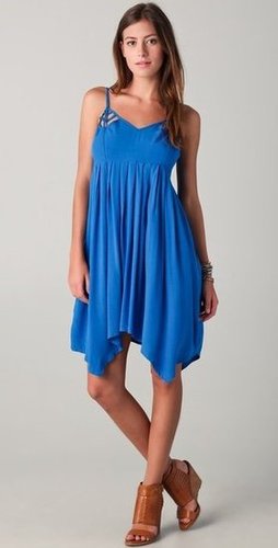 With the brilliant blue hue and ultraflattering fit, this dress is a no-brainer.
BB Dakota Beth Dress ($75)
With the brilliant blue hue and ultraflattering fit, this dress is a no-brainer.
BB Dakota Beth Dress ($75)