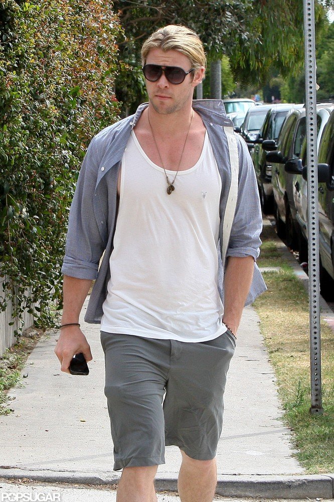 Chris Hemsworth strolled in Santa Monica.
Chris Hemsworth strolled in Santa Monica.