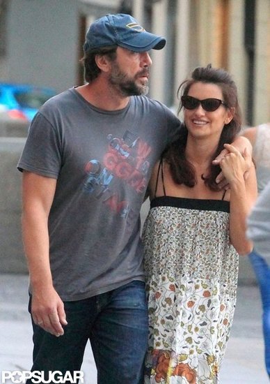 Javier Bardem and Penelope Cruz showed affection after lunch at an outdoor café.
Javier Bardem and Penelope Cruz showed affection after lunch at an outdoor café.