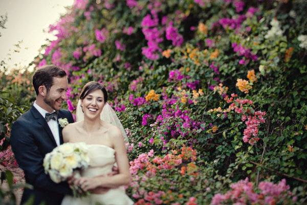 Hold Your Wedding in a Naturally Floral Setting Hold Your Wedding in a Naturally Floral Setting
