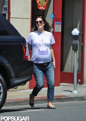 A Very Pregnant Drew Barrymore and Husband Will Share a Laugh in LA A Very Pregnant Drew Barrymore and Husband Will Share a Laugh in LA