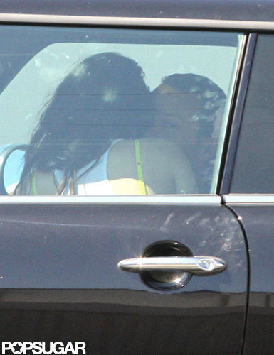 Kristen Stewart showed PDA with Rupert Sanders.
Kristen Stewart showed PDA with Rupert Sanders.