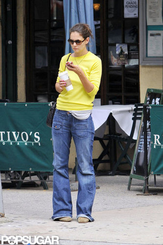 Katie Holmes walked in NYC.
Katie Holmes walked in NYC.