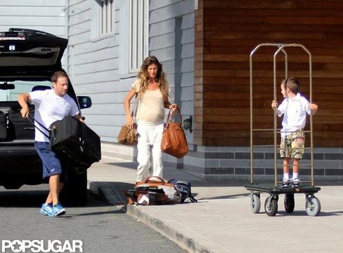 Pregnant Gisele Bundchen Packs Up With Jack and Ben Pregnant Gisele Bundchen Packs Up With Jack and Ben