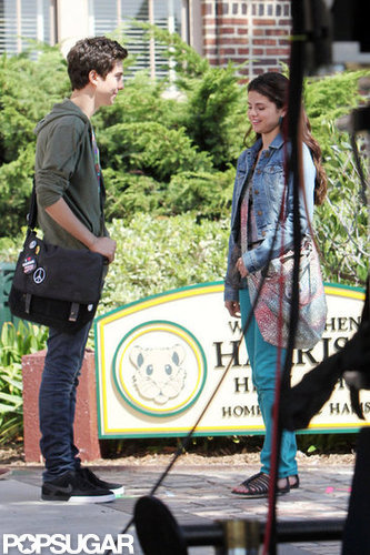 Selena Gomez Links Up With Boyfriend Justin Bieber on Her New Set Selena Gomez Links Up With Boyfriend Justin Bieber on Her New Set