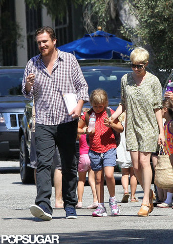 Michelle Williams took Matilda by the hand while taking a stroll with Jason Segel in LA.
Michelle Williams took Matilda by the hand while taking a stroll with Jason Segel in LA.