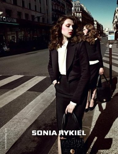 Sonia Rykiel's Fall ads take to the Parisian cityscape for a cool polished vibe.
Sonia Rykiel's Fall ads take to the Parisian cityscape for a cool polished vibe.