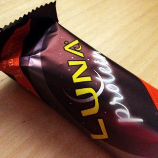 Protein Bar Calorie Comparison
