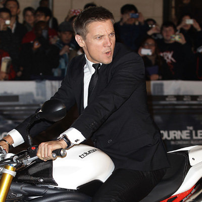 Jeremy Renner Pictures and Interview From Sydney Premiere of The Bourne Legacy