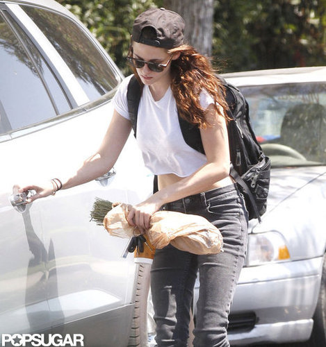 Kristen Stewart wore bracelets.
Kristen Stewart wore bracelets.