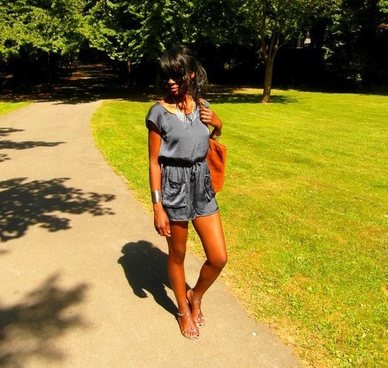 http://stylesbyassitan.blogspot.fr/2012/08/la-combi.html