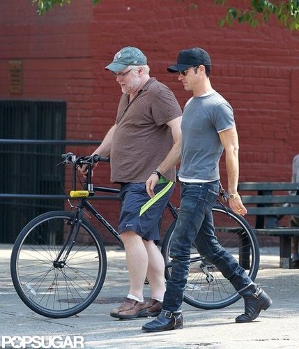 Justin Theroux and Philip Seymour Hoffman Toast Castings & Weddings Justin Theroux and Philip Seymour Hoffman Toast Castings & Weddings