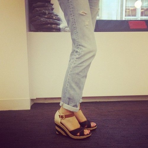 Associate editor Marisa Tom took on laid-back cool in a pair of distressed jeans and woven wedges.
Associate editor Marisa Tom took on laid-back cool in a pair of distressed jeans and woven wedges.