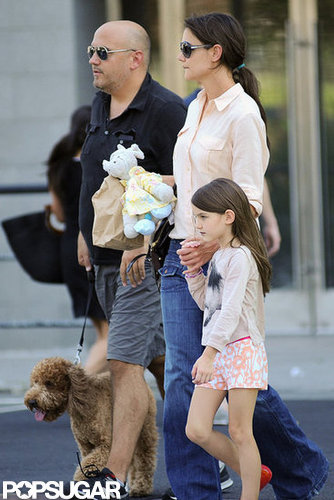 Katie and Suri Hit the Town With a New Furry Friend Katie and Suri Hit the Town With a New Furry Friend