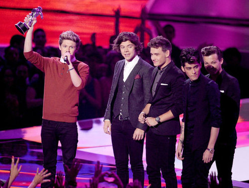 One Direction picked up an award at the VMAs.
One Direction picked up an award at the VMAs.