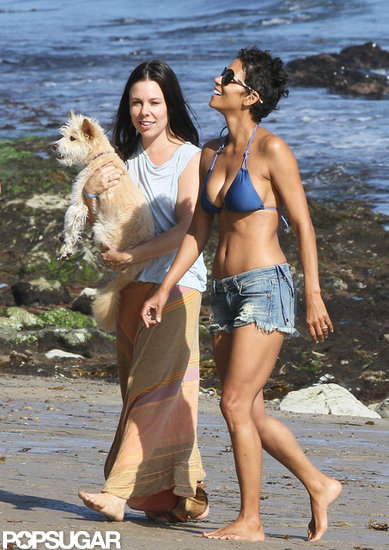 Halle Berry Beats the LA Heat in Her Bikini Top Halle Berry Beats the LA Heat in Her Bikini Top