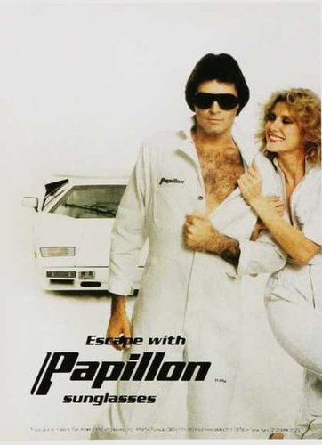 Those sunglasses just reel the ladies in.
Those sunglasses just reel the ladies in.