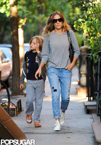Sarah Jessica Parker walked son James Wilkie Broderick to school in NYC.
Sarah Jessica Parker walked son James Wilkie Broderick to school in NYC.