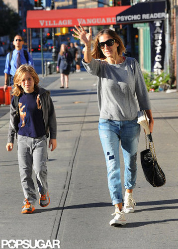 Sarah Jessica Parker Breaks From the Front Row For the School Run Sarah Jessica Parker Breaks From the Front Row For the School Run