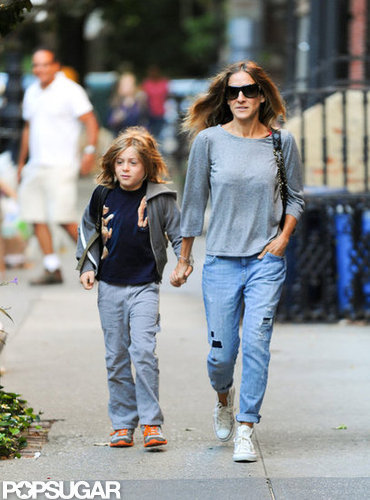 Sarah Jessica Parker Breaks From the Front Row For the School Run Sarah Jessica Parker Breaks From the Front Row For the School Run