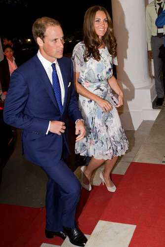 She stepped out in a pretty floral-printed Erdem dress and suede pumps for the couple's evening affairs.
She stepped out in a pretty floral-printed Erdem dress and suede pumps for the couple's evening affairs.