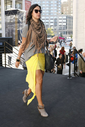 A pop of lemon lent added interest to Fall layers.
A pop of lemon lent added interest to Fall layers.
